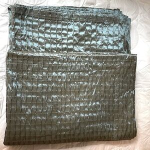 Pair of Pin tucked Iridescent Drapes Blue / Tan